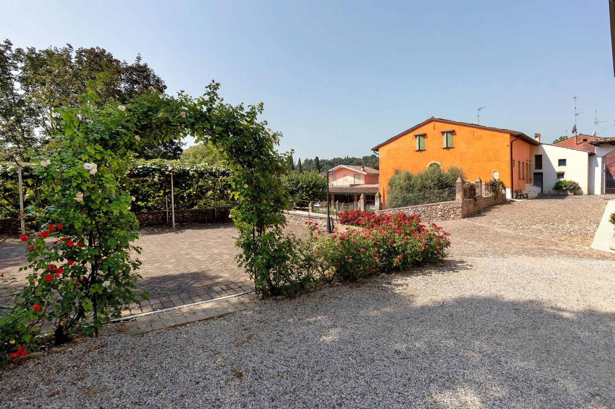 New Agriturismo Corte Olfino Monzambano Eksteriør bilde