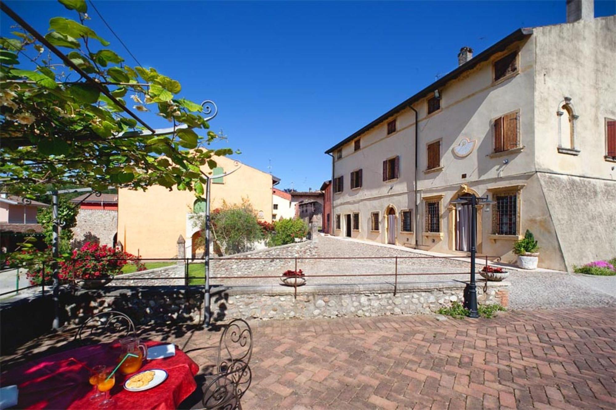 New Agriturismo Corte Olfino Monzambano Eksteriør bilde